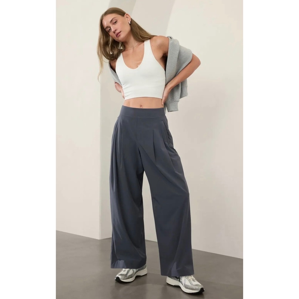 Athleta Brooklyn Heights High Rise Pleated Wide Leg Pants Gray sz 6